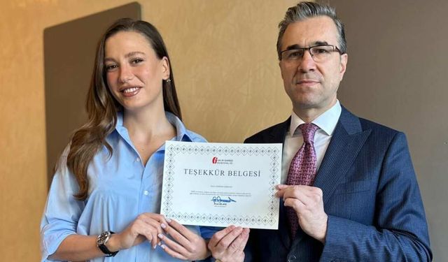 Serenay Sarıkaya, ödülünü vergi dairesinden aldı!