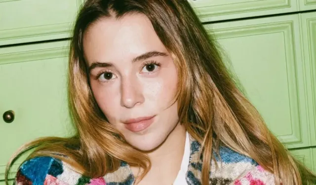 Zeynep Artukmac kimdir?