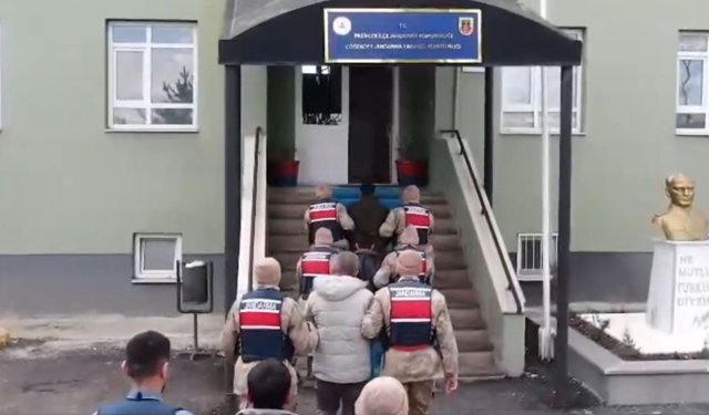 Hesaplarında 4 milyar 119 milyon TL'lik hareket bulunan 83 şüpheliye gözaltı