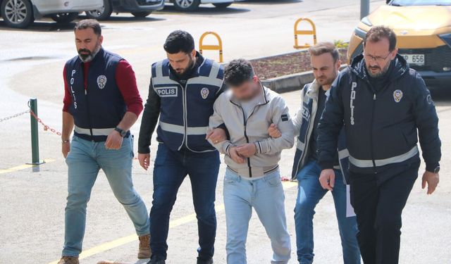 İki kadını 4 milyon lira dolandıran 'sahte savcı' yakalandı!