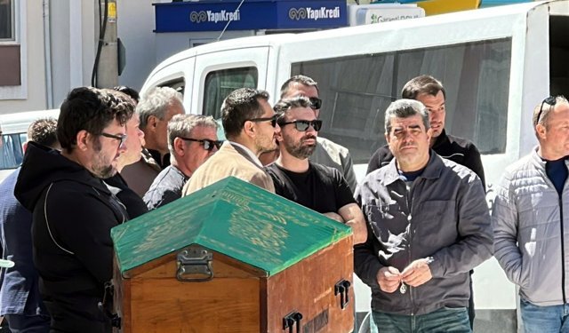 Apartmanın 5'inci katından düşen 11 yaşındaki çocuk yaşamını yitirdi