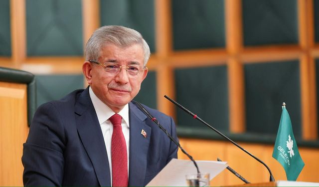 Davutoğlu: Beştepe'de hiçbir sorumluluğu olmayanlar, devlet aklı ürettiklerini iddia ediyor