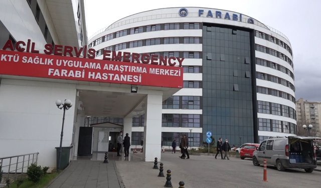 Kavgada bıçakladıkları adamı hastanede tabancayla vurdular!