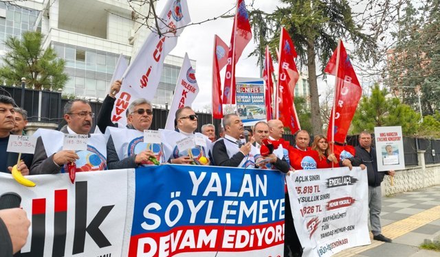 Birleşik Kamu-İş'ten TÜİK önünde protesto