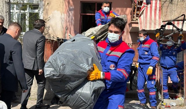 Sincan Belediyesi’nden kaçak atık alanlarına sıkı temizlik operasyonu