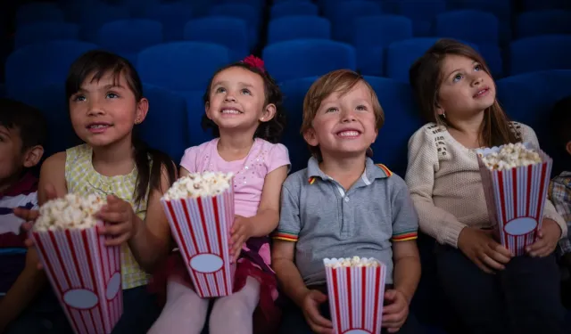 Bakan Ersoy duyurdu! 23 Nisan'da sinema biletlerine indirim!