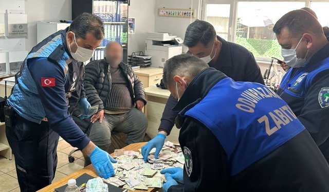 Eskişehir'deki bir dilencinin üzerinden 30 bin lira çıktı!