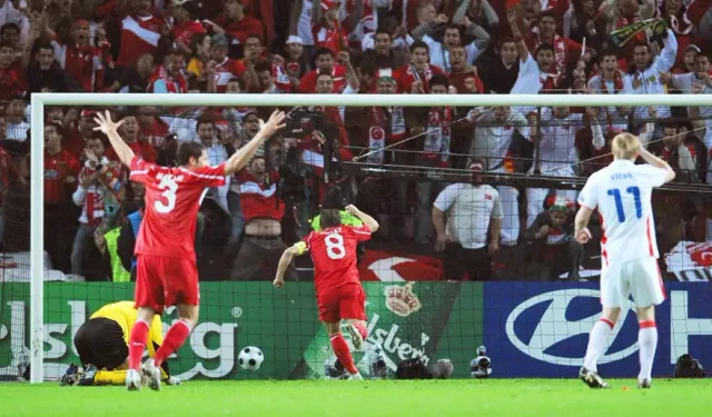 Hakan Çalhanoğlu’nun Dünya Kupası çağrısına milli efsanelerden yanıt geldi