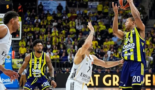Fenerbahçe Beko, EuroLeague'de play-off'u garantiledi