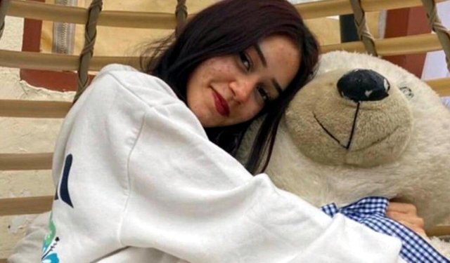 30 bıçak darbesiyle öldürülen Gülden anıldı, ablası adalet istedi