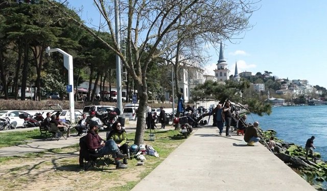 İstanbul’da güzel havayı fırsat bilenler sahillere akın etti