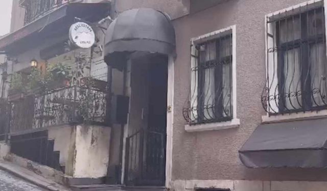 İstanbul'da apartta kalan 3 turist zehirlendi, işletmenin kapısına kilit vuruldu