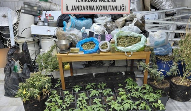 Kaçak elektrikle uyuşturucu üretilen eve operasyon!