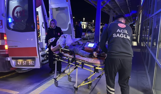 Kütahya’da bıçaklı kavga; 2 yaralı