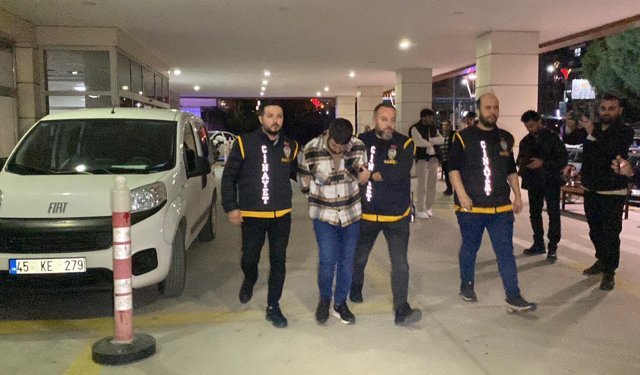 Yaşlı kadını beş yarım altın için boğarak öldürdü!