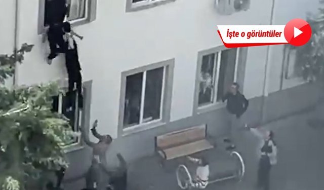 Kahramanmaraş'ta okula yapılan saldırının panik anları kamerada: Öğrenciler camdan atladı!