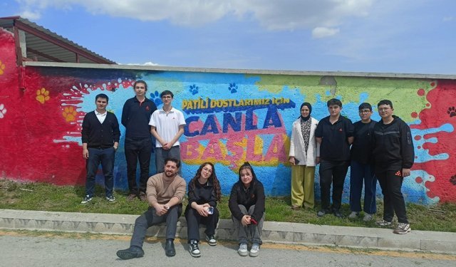 Mamak’ta öğrencilerden anlamlı ziyaret: Patili dostlarla buluştular