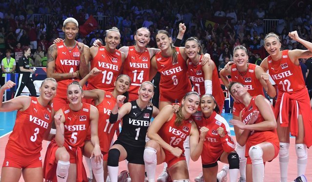 Türkiye Voleybol Federasyonu'ndan tepkiler sonrası 'Anıtkabir' açıklaması!