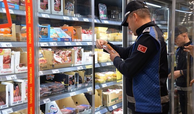 Kahramankazan’da zabıta denetimleri sıklaştı: Market ve restoranlar mercek altında