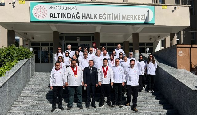Altındağ Halk Eğitimi Merkezi’nde hedef 1.000’inci aşçı!