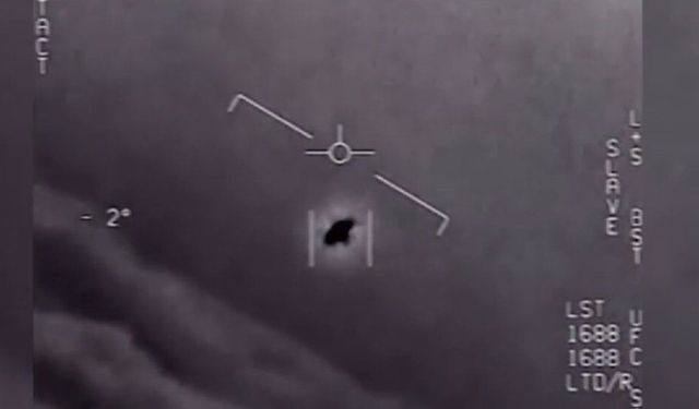 Trump hükümetinden UFO'larla ilgili ilk adım: Belgeleri yayınladı!