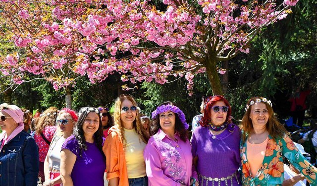 Ankaralı kadınlar Sakura Şenliği'yle baharı karşıladı