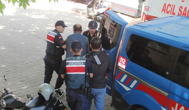 Birlikte yaşadığı kadını sopayla döverek öldürdü