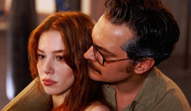 Çağatay Ulusoy ve Elçin Sangu’nun filmi dijitale geliyor