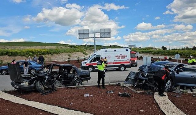 Hamamözü Kaymakamı trafik kazası geçirdi: 5 kişi yaralandı