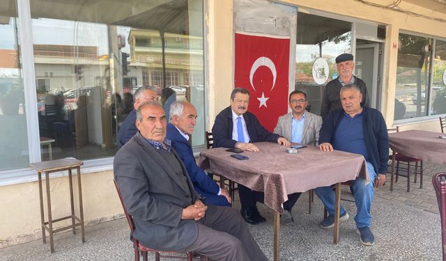 İYİ Partili Kayalar, Kurban Bayramı'nda vatandaşlarla buluştu