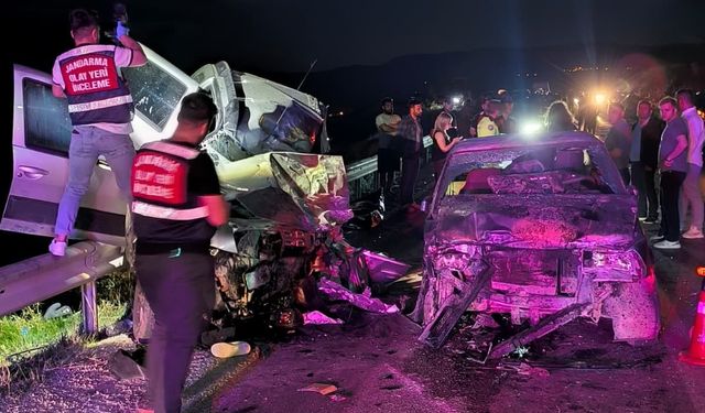 Mersin'de 3 aracın karıştığı zincirleme kaza: 1 ölü, 5 yaralı
