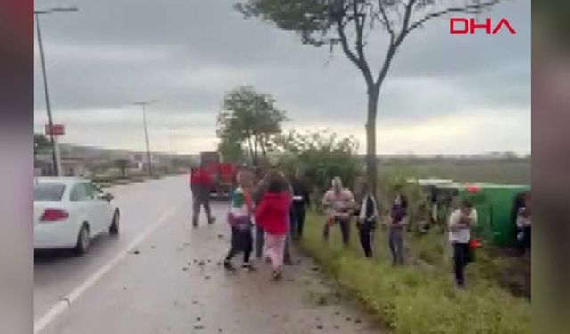 Çanakkale’nin Biga ilçesinde otobüs devrildi; yaralılar var!