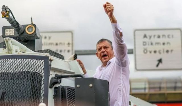 Özgür Özel'in İzmir'de miting yapacağı meydan kapatıldı, TOMA'lar getirildi