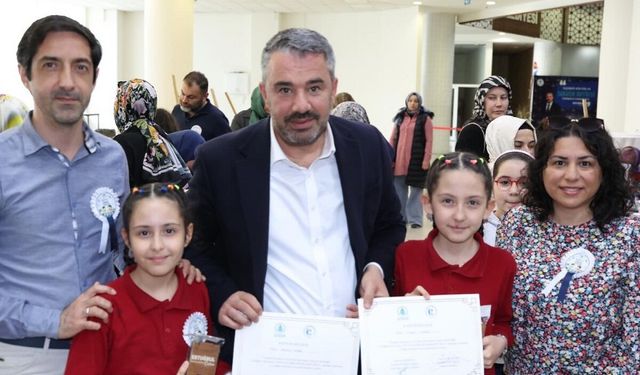 Pursaklar’da çocukların yetenek şöleni: Kursiyerlere sertifikaları verildi