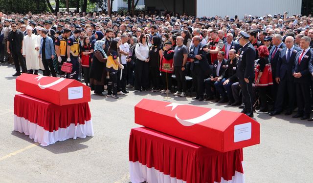 Şehit polisin cenazesinde fenalaşan kişi, hayatını kaybetti