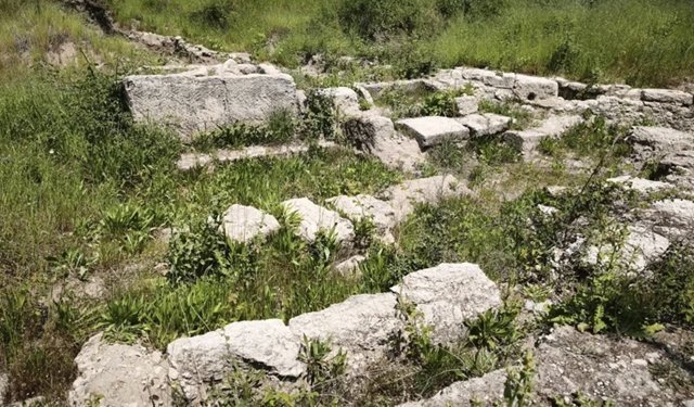 Villa inşaatında 'ölüler şehri' bulundu