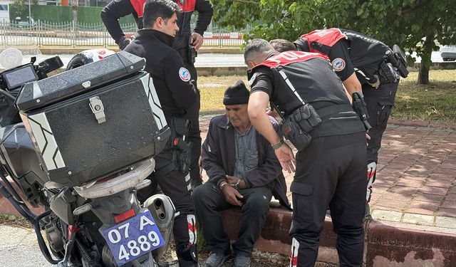 Arsa fiyatını artırdığı için yeğenini öldürdü!