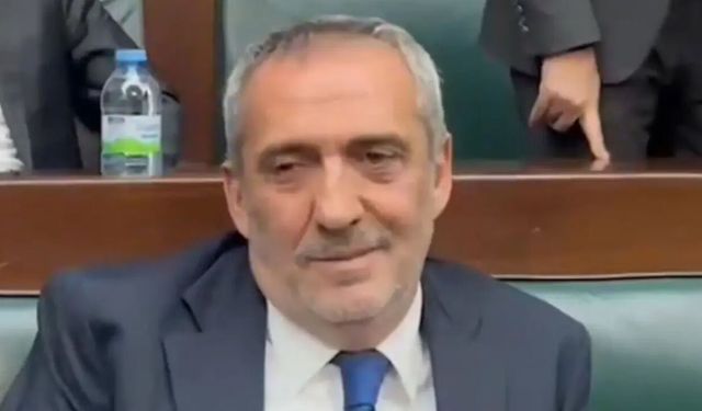Ünlü şarkıcı Yavuz Bingöl, AK Parti Grup Toplantısı'na katıldı