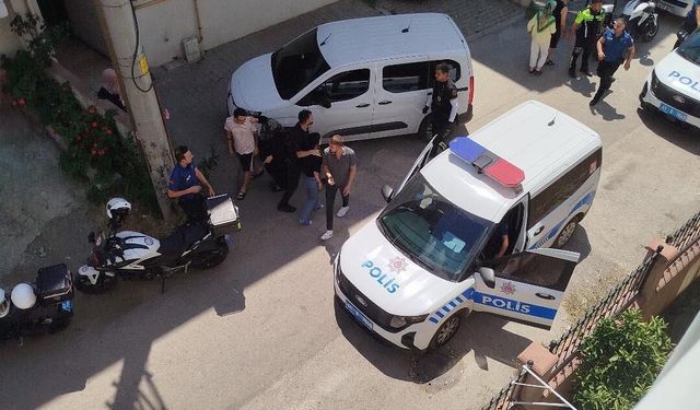 Başından vurulan kadın ağır yaralandı: Evdeki 3 arkadaşı gözaltına alındı