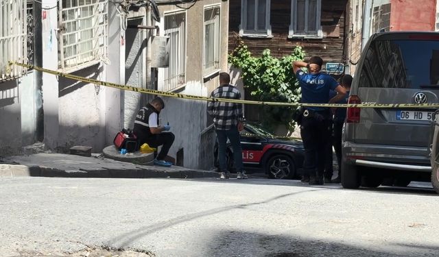 Eski karısının ilişki yaşadığını öne sürdüğü adamı silahla vurdu!