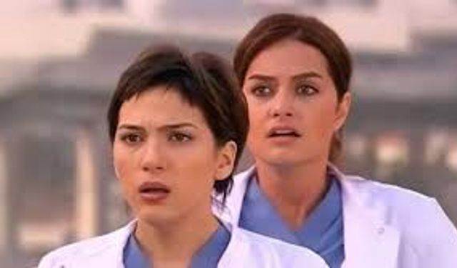 Doktorlar’ın 'Ela ve Zenan'ı yıllar sonra bir araya geldi!