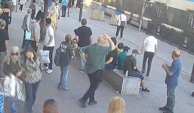 Fatih'te 6 yaşındaki çocuk raylara düşüp tramvayın altında kalarak öldü