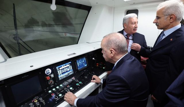 Halkalı-Arnavutköy metrosunu ilk gününde 10 bin kişi kullandı