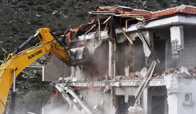 Bodrum’da 45 kaçak yapı yıkıldı