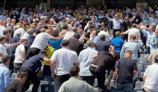 Fenerbahçe kongresi gerginlikle başladı!