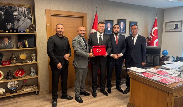 Mamak Müteahhitler Derneği'nden MHP'ye ziyaret