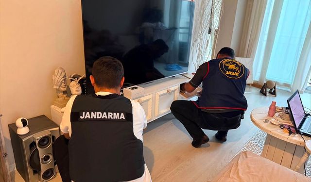MİT'ten kredi kartı operasyonu: 3 gözaltı!