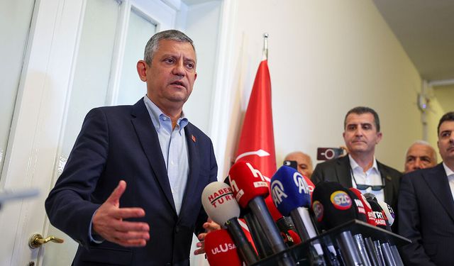 Özgür Özel'e yakın 28 isim CHP PM'den istifa etti!