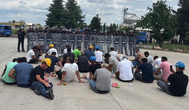 Grevdeki madencilerin üzerine ateş açıldı: 'İşverenin anlaştığı bir çete olduğu düşünülüyor'