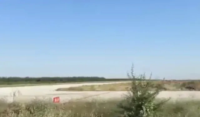 Antalya'da eğitim uçuşu yapan uçak pistten çıktı